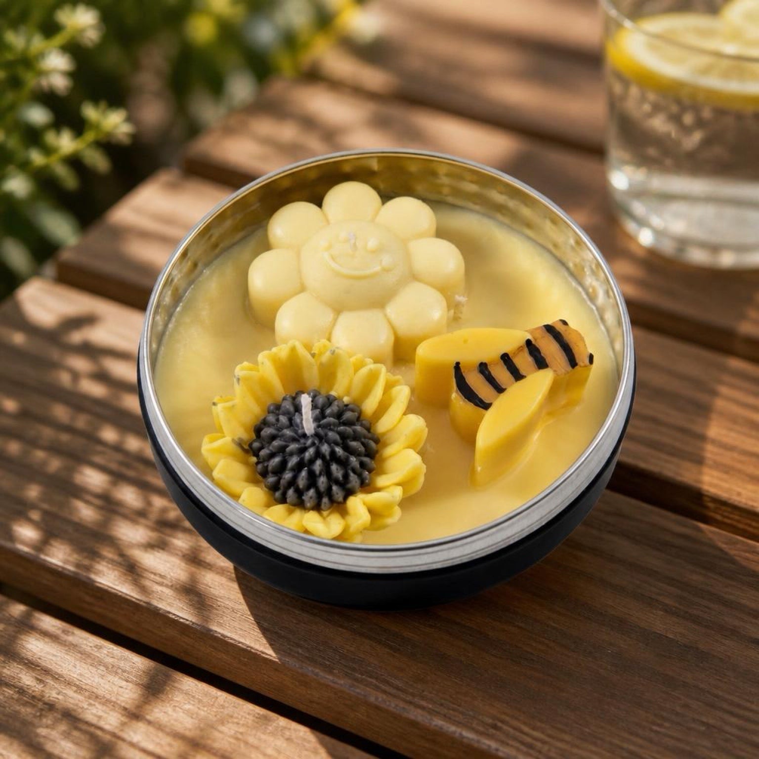 Zomerse terrasschaal met citronella