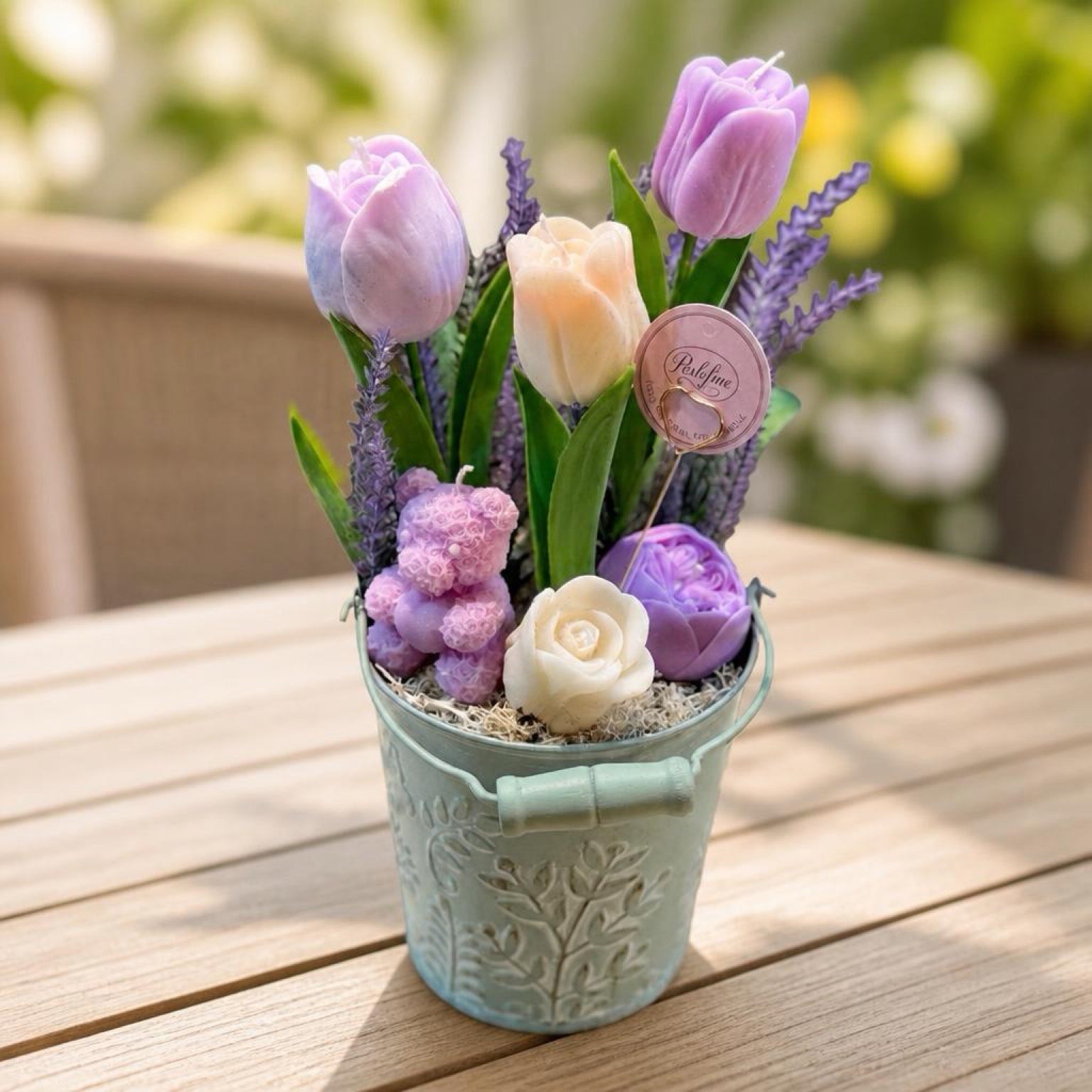 Bouquet Candle in metalen emmertje